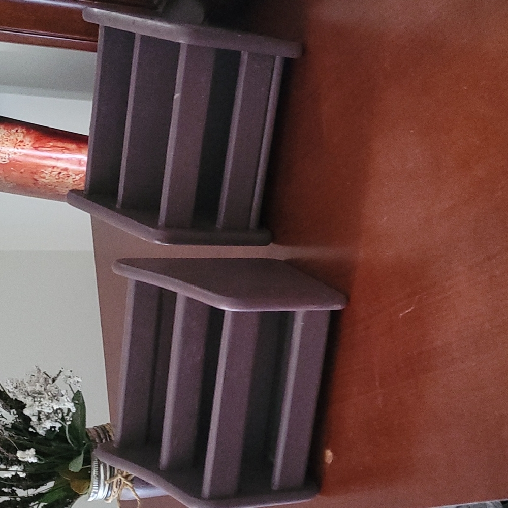 Decor - Picture 4 of 5
